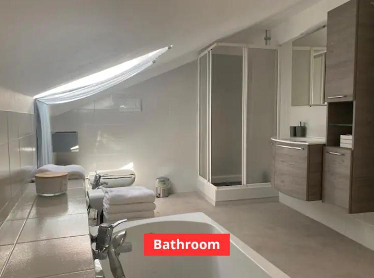 Appartamento A 50M Da Piazza Alfieri Asti Exterior foto